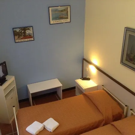 Arco Del Sole ホテル