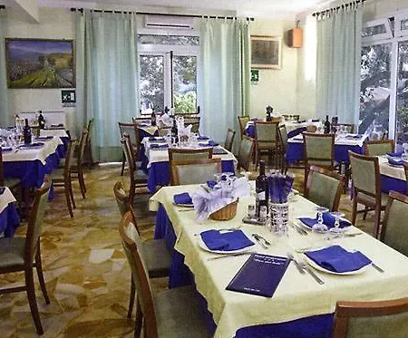 Hotel Arco Del Sole