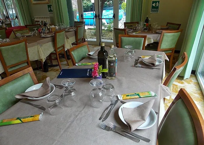 Hotell Arco Del Sole 3*