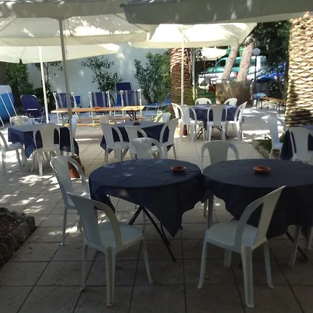 Arco Del Sole 酒店 拉瓦尼亚