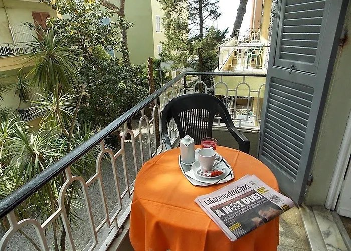 ホテル Arco Del Sole 3*