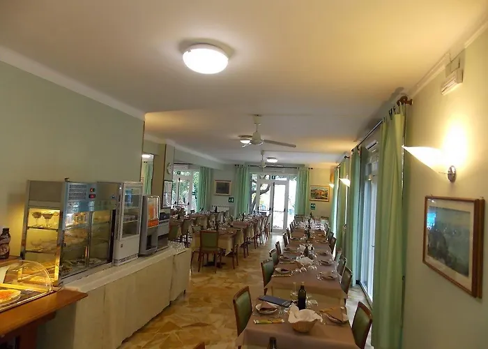 ホテル Arco Del Sole ラヴァーニャ