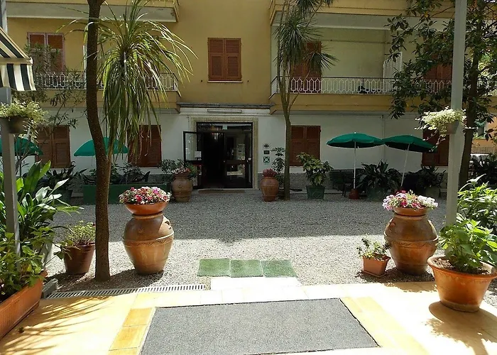 ホテル Arco Del Sole ラヴァーニャ