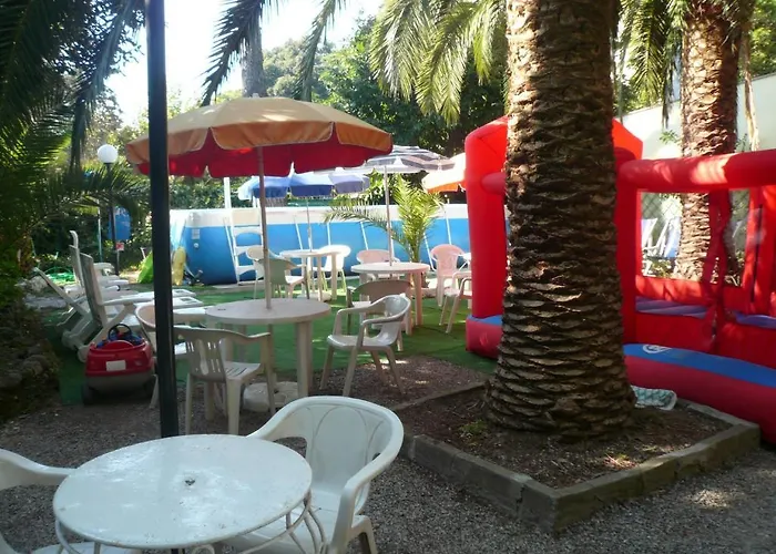 ホテル Arco Del Sole ラヴァーニャ